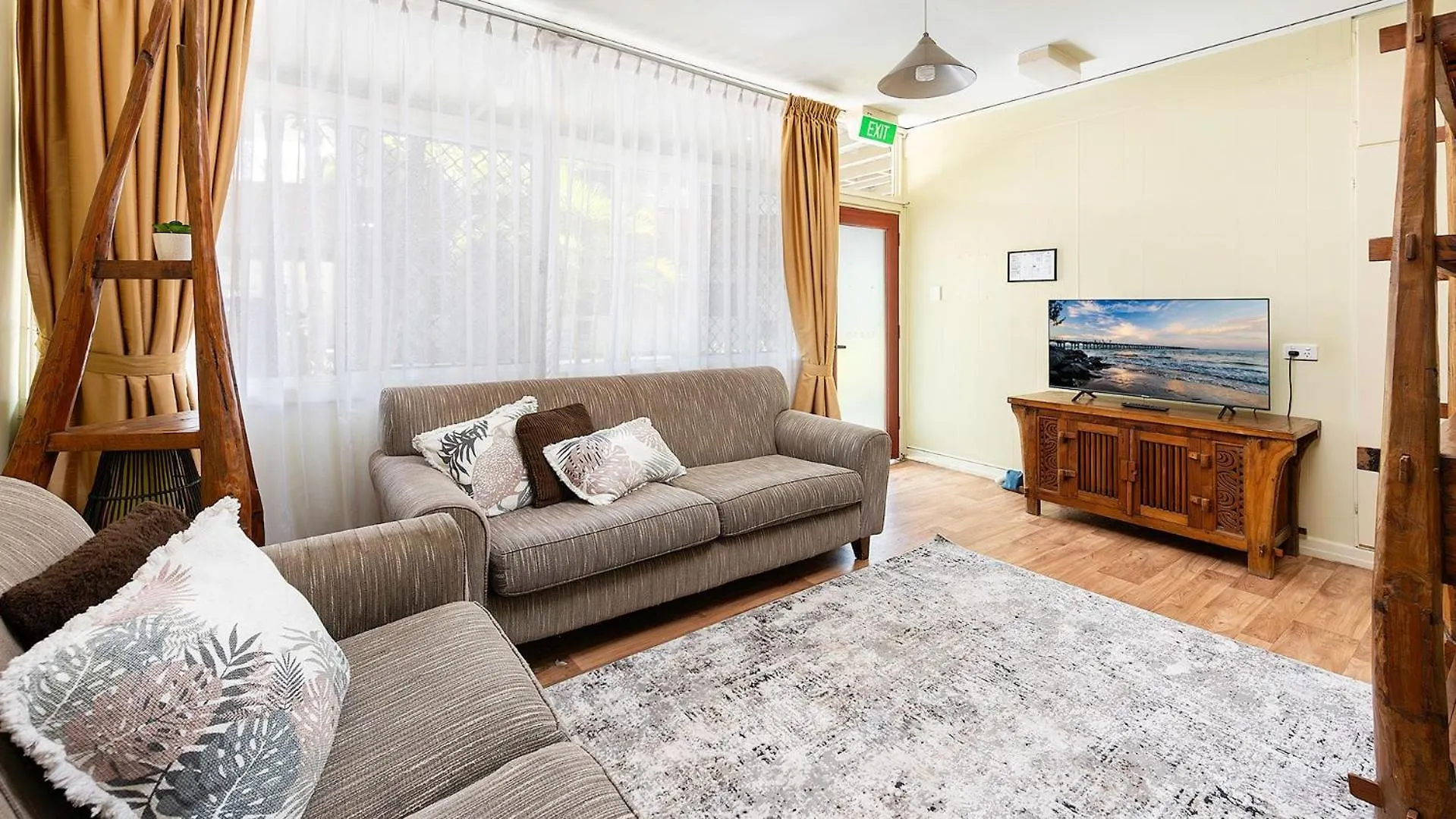 Coconut Palms Deluxe Two Bedroom Apartment Scarness 0*,  أستراليا